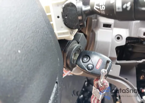 2014 Honda Odyssey Lx z USA, uszkodzony, nr VIN 5FNRL5H27EB033961